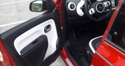 Renault Twingo Z. E. Intens, full oprema, kupljen u HR