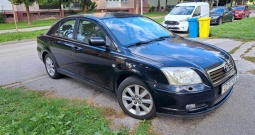 Toyota Avensis 2, 0 D-4D sa kukom za vuču