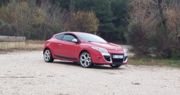 Prodajem Renault Megane Coupe