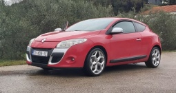 Prodajem Renault Megane Coupe