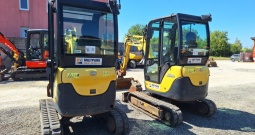 Mini bager Yanmar SV 22. Godina 2016 Težine 2275 kg.