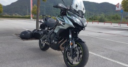 Versus 650 2019g givi oprema svi servisi nove gume nije uvoz 6999e.