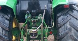 John Deere 5500