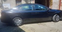 Na prodaju uz mogucu zamjenu: VW Passat 2013 i Yamaha Tracer 7 2022