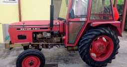 Traktor Zetor 4911