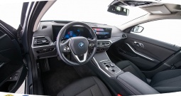 BMW 330e Touring Aut. 292 KS, KAM+LED+GR SJED+PANO+HEAD+ASIST