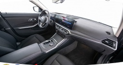 BMW 330e Touring Aut. 292 KS, KAM+LED+GR SJED+PANO+HEAD+ASIST