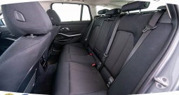 BMW 330e Touring Aut. 292 KS, KAM+LED+GR SJED+PANO+HEAD+ASIST