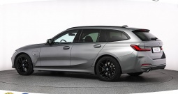 BMW 330e Touring Aut. 292 KS, KAM+LED+GR SJED+PANO+HEAD+ASIST