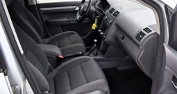 VW Touran 1,6 TDI, 2011.