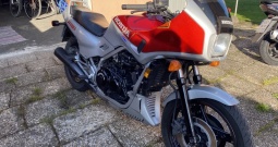 Honda vf 1000 f interceptor