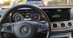 Mercedes E 220