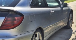 Mercedes Cklasa Sport coupe 220 cdi