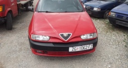 Alfa Romeo 146 1,6 16V T.SPARK 16V.