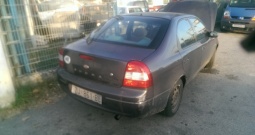 Kia Shuma 1.5 (rezervni dijelovi limarije i mehanike)