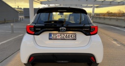 Toyota Yaris Sol 1.5 VVT-iE Hybrid 2021. Automatik, LED, Navigacija, Jamstvo