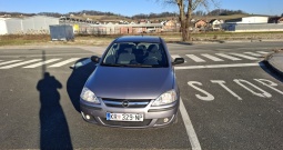 Opel corsa 1.2 16 v