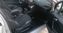 Peugeot 208 1,2 VTi, 2013 godina ,puno opreme,kupljen u HR