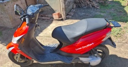 Prodajem skuter derbi bullet atlantis 2t 49cc