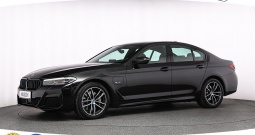 BMW 530e xDrive Steptronic M-Sport 292 KS, LED+ACC+GR SJED+ASIST+PDC+KAM+18\\"