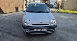 Prodajem Renault Clio,2001.