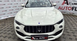 Maserati Levante 3.0D Q4 Automatik, Led, Panorama, Kamera, Koža, 21"