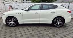 Maserati Levante 3.0D Q4 Automatik, Led, Panorama, Kamera, Koža, 21"