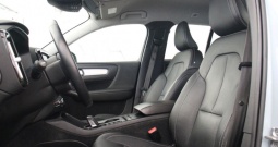 Volvo XC40 D4 2.0d Geartronic AWD Momentum Cockpit Hi-Fi Harman/Kardon