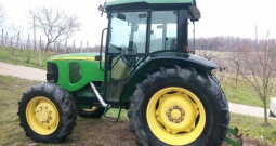 John Deere 5500