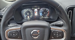 Prodajem Volvo XC40, Momentum, benzin