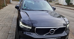 Prodajem Volvo XC40, Momentum, benzin