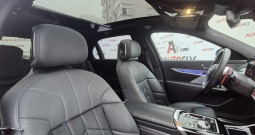 BMW serija 7 M760e xDrive, Theatre screen,Karbon, Sky Lounge, PDV, 21"