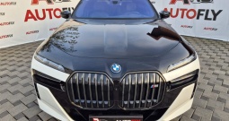 BMW serija 7 M760e xDrive, Theatre screen,Karbon, Sky Lounge, PDV, 21"