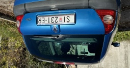 Prodajem Renault Clio 2003god