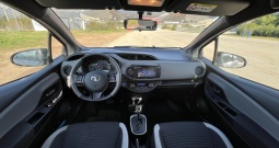 Toyota yaris 1.5 VVT-i hibrid