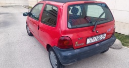 Renault Twingo 146000km bez hrđe mala potrošnja dobro radi i vozi