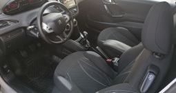 Peugeot 208 1,2 VTi, 2013 godina ,puno opreme,kupljen u HR