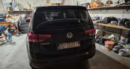 Prodaje se VW Touran