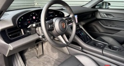 Porsche Taycan Sport Turismo 476 KS, ACC+PARK+GR SJED+PANO+LED