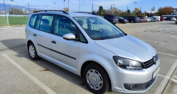 VW Touran, odličan obiteljski auto, održavan