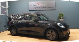 MINI Cooper S 2.0 Aut. Essential Trim 178 KS, LED+KAM+TEM+GR SJED+PANO+HEAD+V...