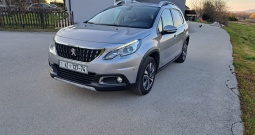 Peugeot 2008 1.2 automatik