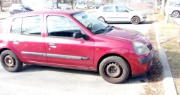 Prodajem Clio 2002. godina,Klima,registracija do 7.mj 2025.