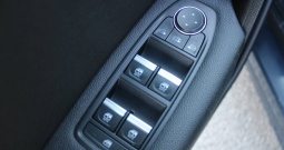 Renault Captur 1.6 E-Tech 160 AUTOMATIK *LED, NAVIGACIJA, KAMERA*