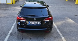 Opel Astra 1,5 cdti sports tourer navi/ led/ kamera - prva reg. 04/22