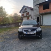 Vw touareg 2.5 tdi 4x4 stanje odlično