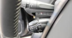 Peugeot 2008 1.2 Puretech *NAVIGACIJA, KAMERA*