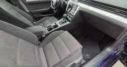 VW Passat Variant 1.6 TDI DSG FULL LED KAMERA VIRTUAL