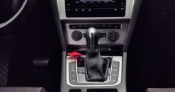 VW Passat Variant 1.6 TDI DSG FULL LED KAMERA VIRTUAL