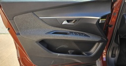PEUGEOT 3008 1.5 BLUEHDI 130 2019 SERVISNA REGISTRIRAN